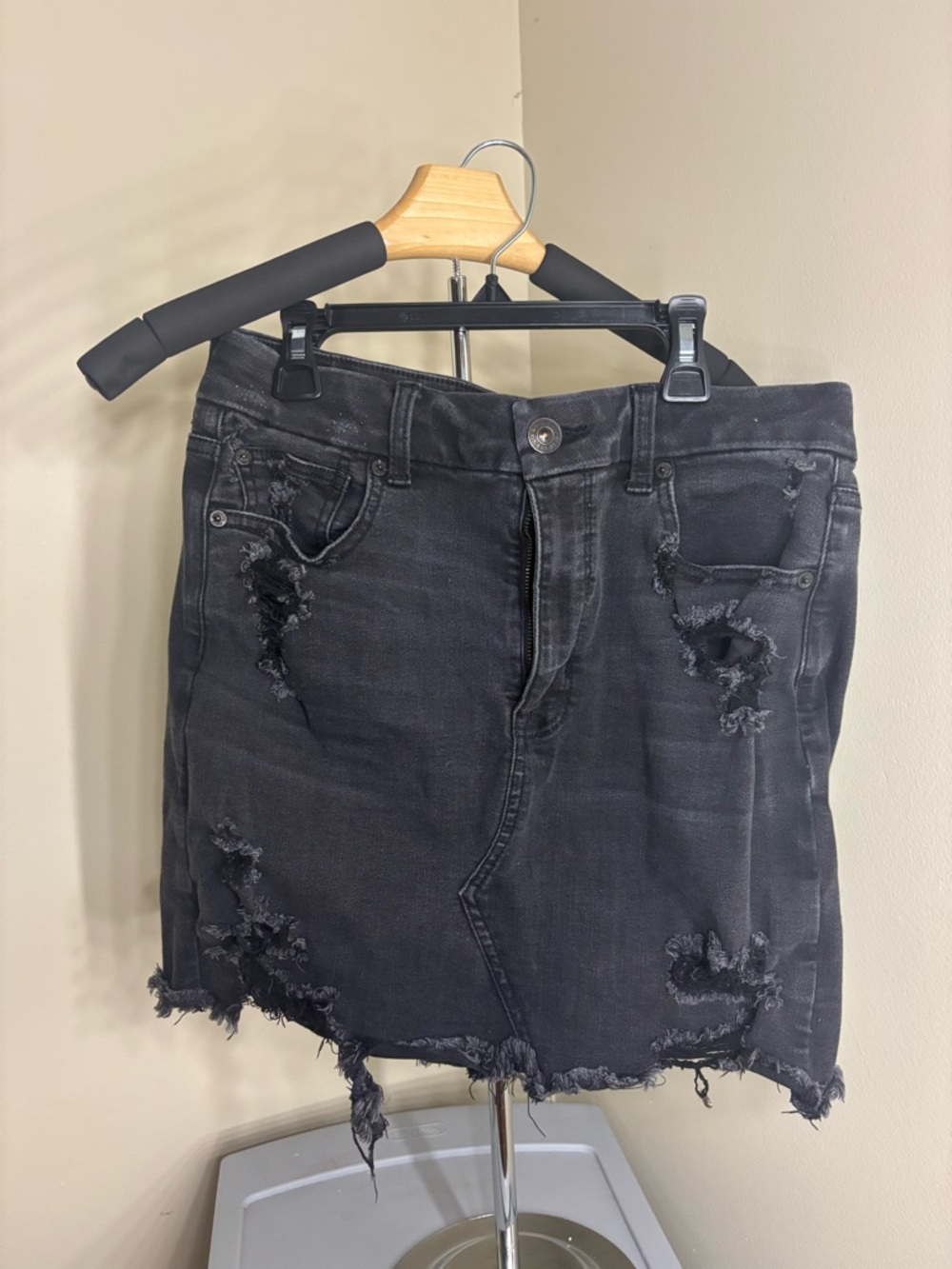 American Eagle Outfitters Black Distressed Mini Skirt
